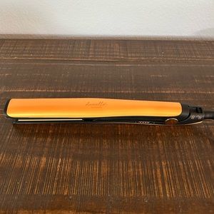 Danielle Creations Flat Iron